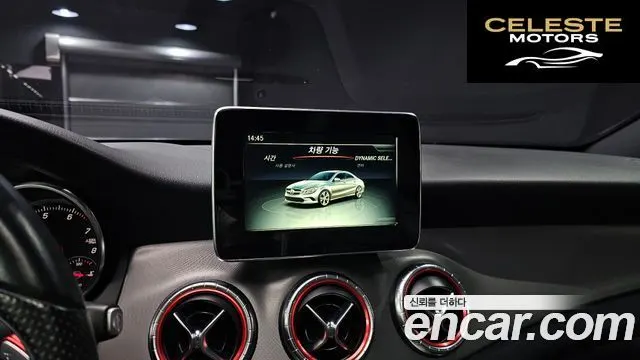 MERCEDES AMG CLA-Classe C117 CLA220 AMG Line 2018 — photo 19 sur 26