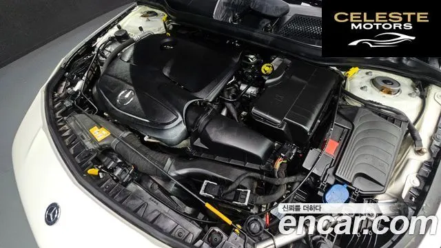 MERCEDES AMG CLA-Classe C117 CLA220 AMG Line 2018 — photo 6 sur 26