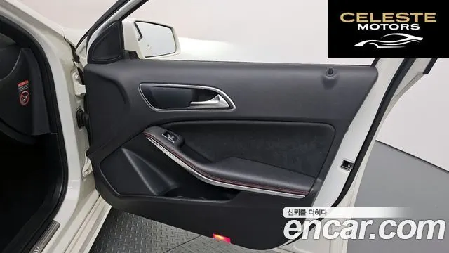MERCEDES AMG A-Classe W176 A200 AMG Line 2018 — photo 14 sur 30