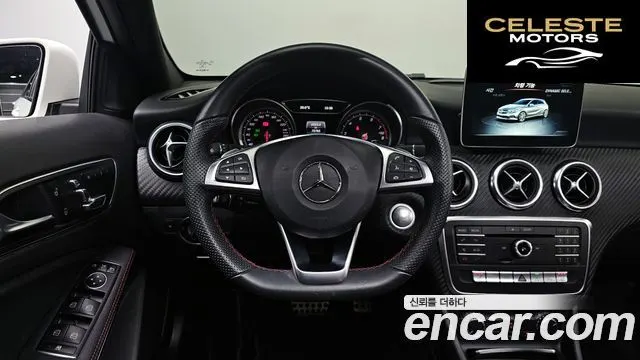 MERCEDES AMG A-Classe W176 A200 AMG Line 2018 — photo 19 sur 30