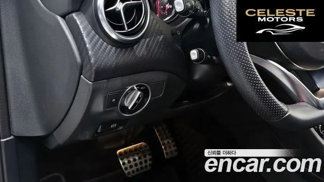 MERCEDES AMG A-Classe W176 A200 AMG Line 2018 — photo 23 sur 30