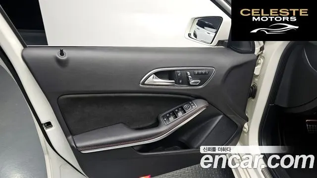 MERCEDES AMG A-Classe W176 A200 AMG Line 2018 — photo 27 sur 30