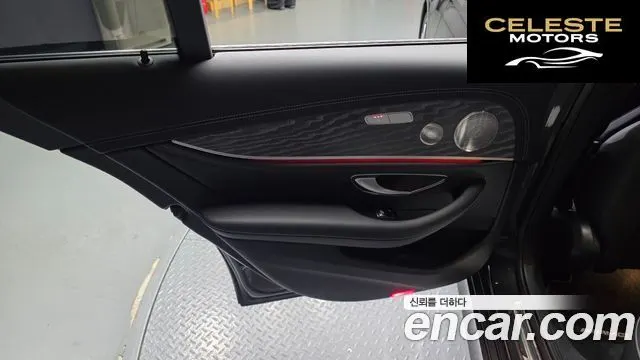 MERCEDES AMG E-Classe W213 E350 4MATIC AMG Line 2021 — photo 15 sur 32