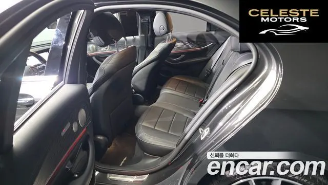 MERCEDES AMG E-Classe W213 E350 4MATIC AMG Line 2021 — photo 17 sur 32