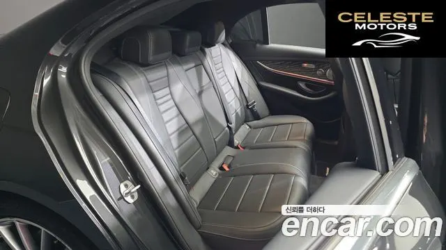 MERCEDES AMG E-Classe W213 E350 4MATIC AMG Line 2021 — photo 18 sur 32