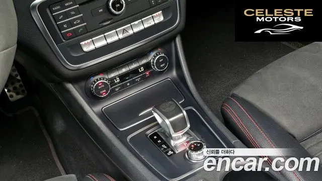 MERCEDES AMG CLA-Classe C117 CLA45 AMG 4MATIC 2018 — photo 11 sur 30