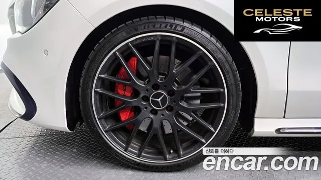 MERCEDES AMG CLA-Classe C117 CLA45 AMG 4MATIC 2018 — photo 4 sur 30