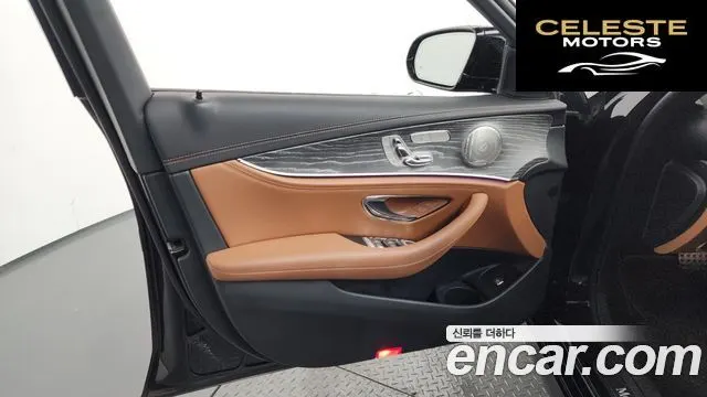 MERCEDES AMG E-Classe W213 E350 4MATIC AMG Line 2021 — photo 14 sur 37