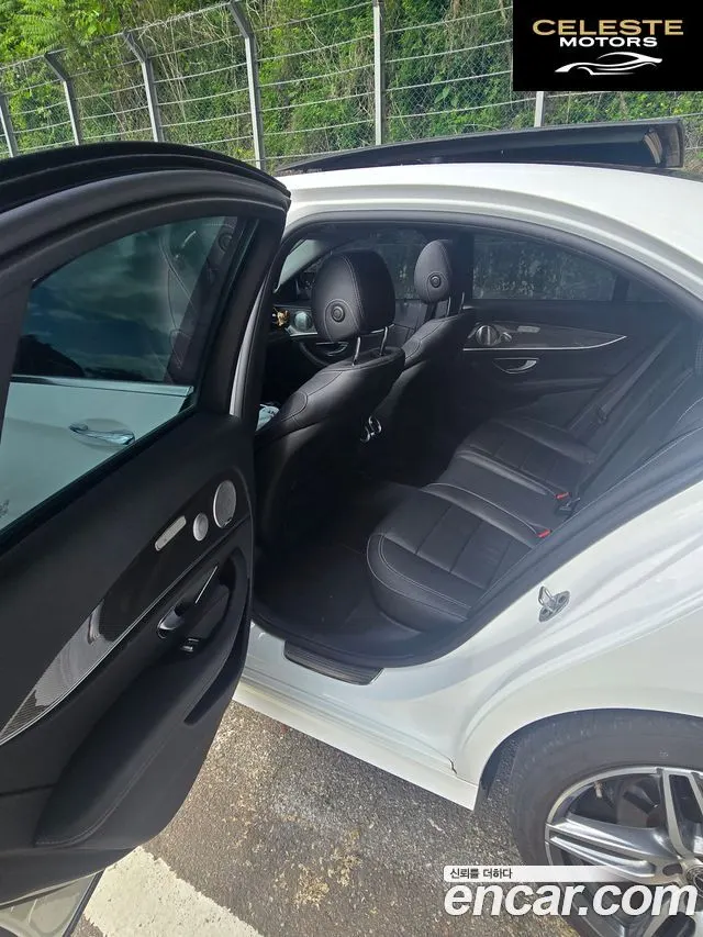 MERCEDES AMG E-Classe W213 E300 4MATIC AMG Line 2020 — photo 10 sur 25