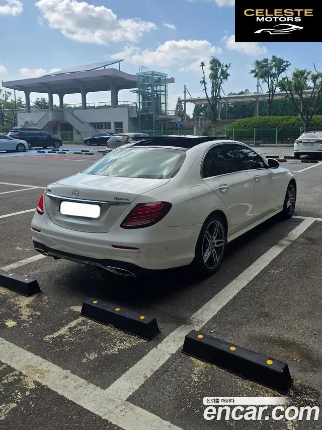MERCEDES AMG E-Classe W213 E300 4MATIC AMG Line 2020 — photo 2 sur 25