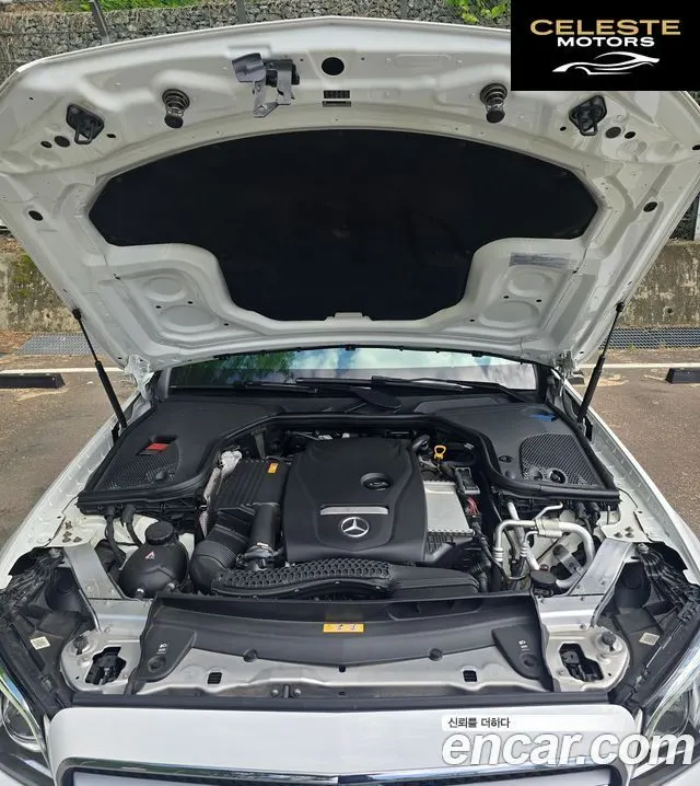 MERCEDES AMG E-Classe W213 E300 4MATIC AMG Line 2020 — photo 6 sur 25