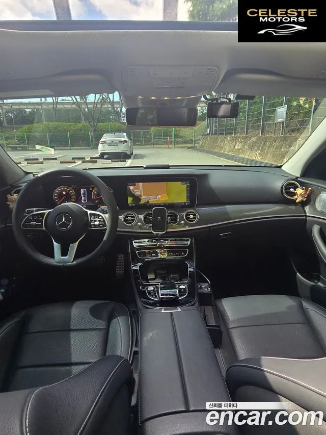 MERCEDES AMG E-Classe W213 E300 4MATIC AMG Line 2020 — photo 7 sur 25