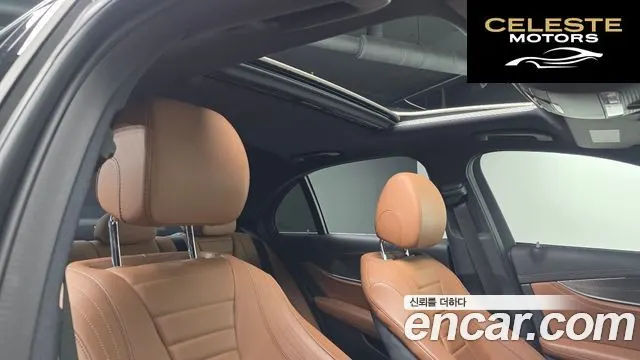 MERCEDES AMG E-Classe W213 E300 4MATIC AMG Line 2018 — photo 17 sur 20