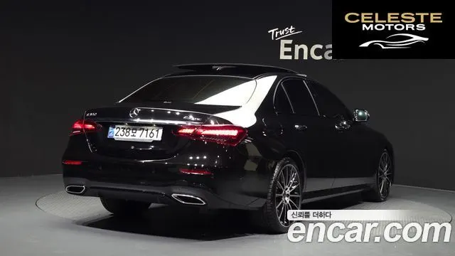 MERCEDES AMG E-Classe W213 E350 4MATIC AMG Line 2023 — photo 2 sur 26