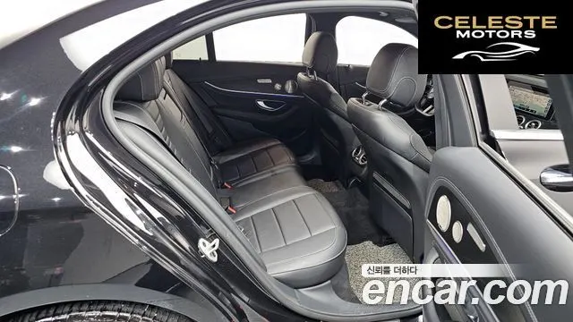 MERCEDES AMG E-Classe W213 E220d 4MATIC AMG Line 2023 — photo 17 sur 35
