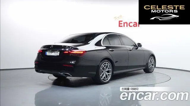 MERCEDES AMG E-Classe W213 E220d 4MATIC AMG Line 2023 — photo 2 sur 35