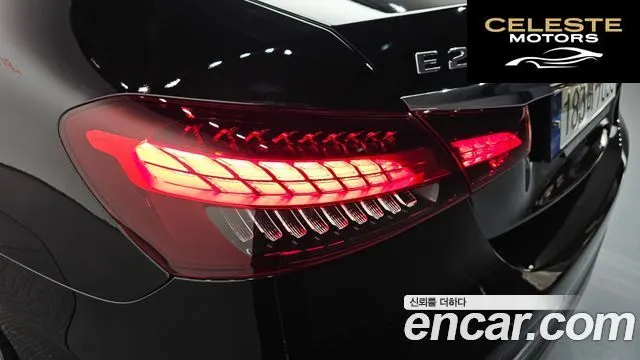 MERCEDES AMG E-Classe W213 E220d 4MATIC AMG Line 2023 — photo 9 sur 35