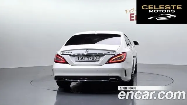 MERCEDES AMG CLS-Classe W218 CLS250 d 4MATIC AMG Line 2017 — photo 4 sur 33