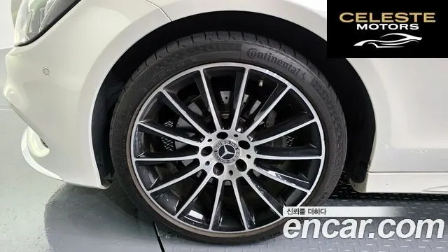 MERCEDES AMG CLS-Classe W218 CLS250 d 4MATIC AMG Line 2017 — photo 5 sur 33