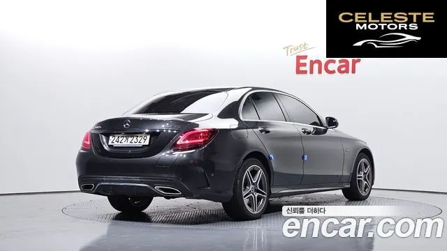 MERCEDES AMG C-Classe W205 C300e 4MATIC AMG Line 2020 — photo 2 sur 35