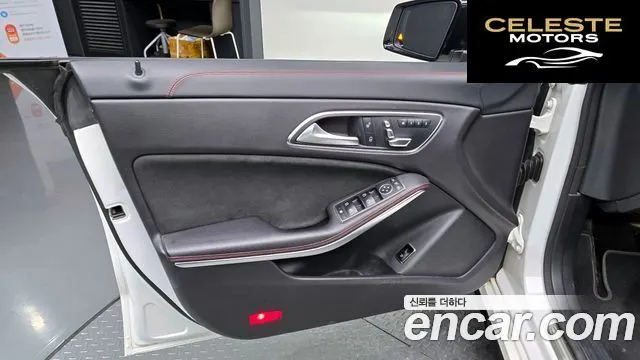 MERCEDES AMG CLA-Classe C117 CLA45 AMG 4MATIC 2018 — photo 13 sur 30