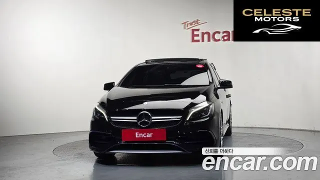 MERCEDES AMG A-Classe W176 A45 AMG 4MATIC 2017 — photo 3 sur 20