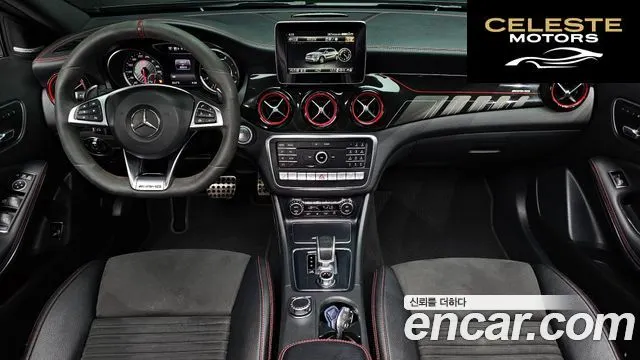 MERCEDES AMG GLA-Classe X156 GLA45 AMG 4MATIC 2018 — photo 10 sur 31