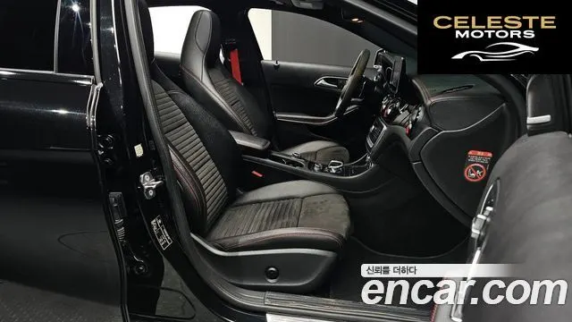MERCEDES AMG GLA-Classe X156 GLA45 AMG 4MATIC 2018 — photo 13 sur 31