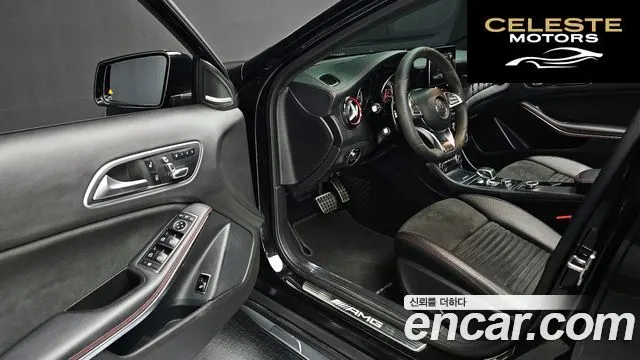 MERCEDES AMG GLA-Classe X156 GLA45 AMG 4MATIC 2018 — photo 17 sur 31