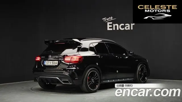 MERCEDES AMG GLA-Classe X156 GLA45 AMG 4MATIC 2018 — photo 2 sur 31