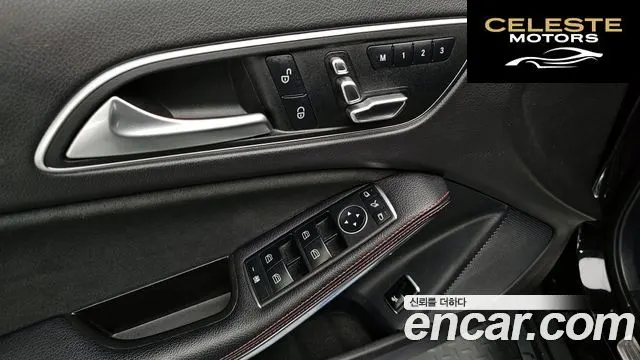 MERCEDES AMG GLA-Classe X156 GLA45 AMG 4MATIC 2018 — photo 23 sur 31