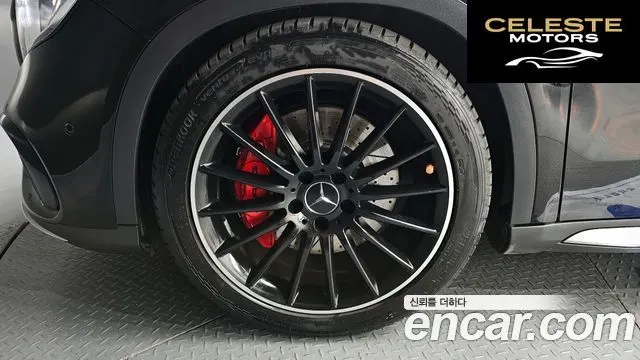 MERCEDES AMG GLA-Classe X156 GLA45 AMG 4MATIC 2018 — photo 5 sur 31