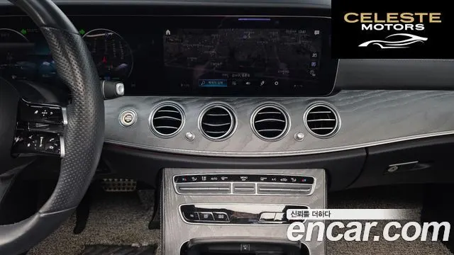 MERCEDES AMG E-Classe W213 E350 4MATIC AMG Line 2022 — photo 28 sur 35