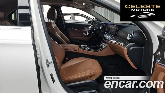 MERCEDES AMG E-Classe W213 E350 4MATIC AMG Line 2019 — photo 17 sur 33