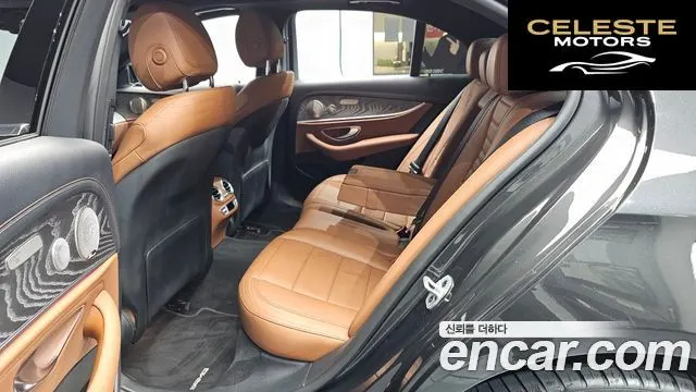 MERCEDES AMG E-Classe W213 E350 4MATIC AMG Line 2021 — photo 17 sur 36