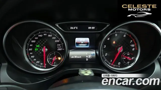 MERCEDES AMG A-Classe W176 A200 AMG Line 2018 — photo 8 sur 20