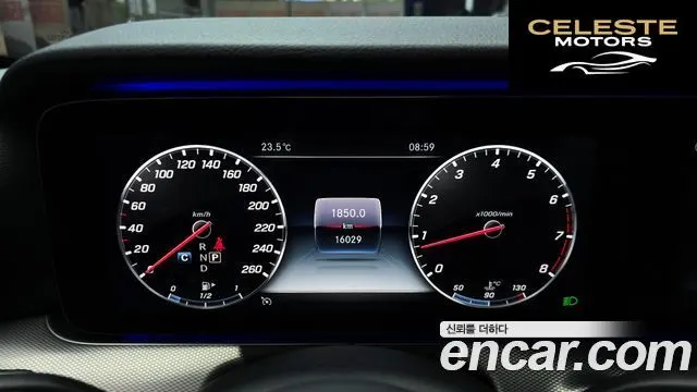 MERCEDES AMG E-Classe W213 E300 AMG Line 2019 — photo 11 sur 30