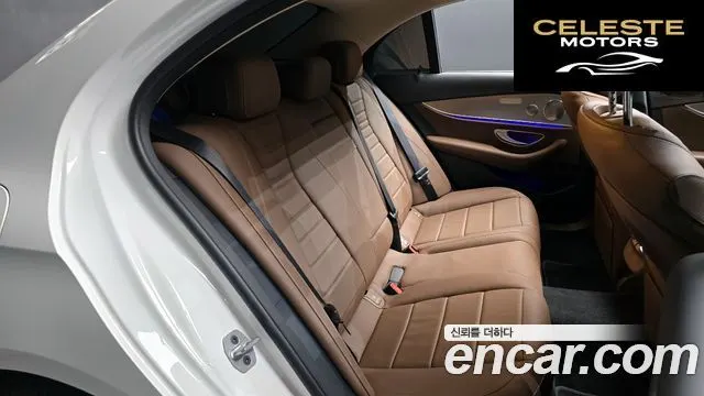 MERCEDES AMG E-Classe W213 E300 AMG Line 2019 — photo 17 sur 30