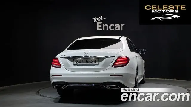 MERCEDES AMG E-Classe W213 E300 AMG Line 2019 — photo 4 sur 30