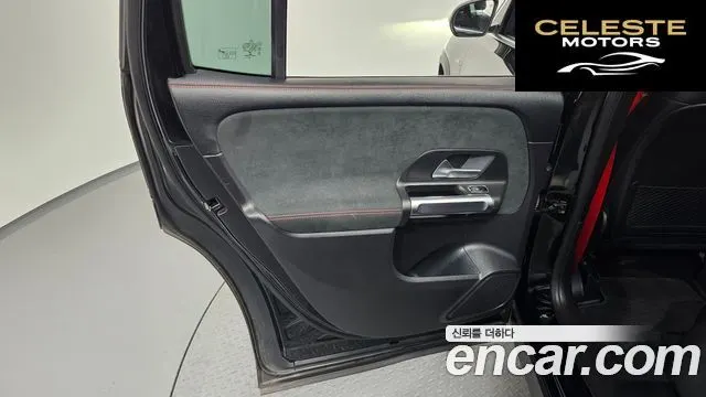 MERCEDES AMG GLB-Classe X247 AMG GLB35 4MATIC 2021 — photo 15 sur 37