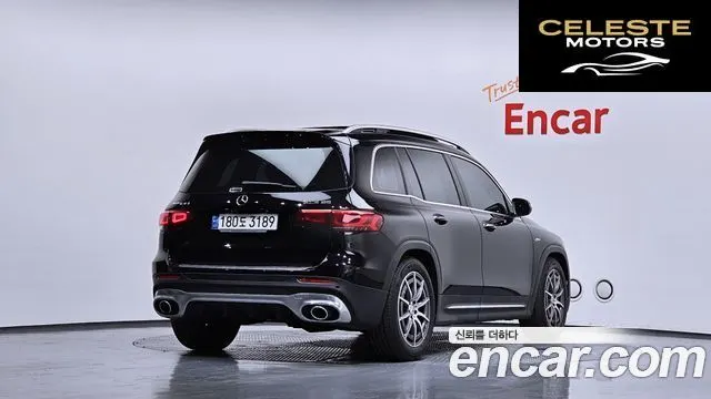 MERCEDES AMG GLB-Classe X247 AMG GLB35 4MATIC 2021 — photo 2 sur 37