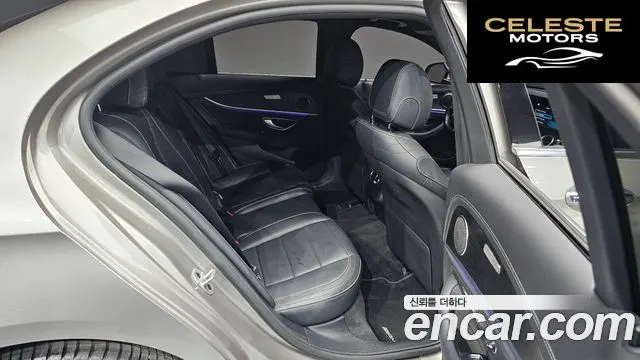 MERCEDES AMG E-Classe W213 E220d 4MATIC AMG Line 2021 — photo 11 sur 20