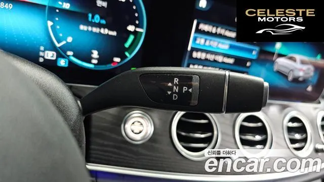MERCEDES AMG E-Classe W213 E220d 4MATIC AMG Line 2021 — photo 9 sur 20