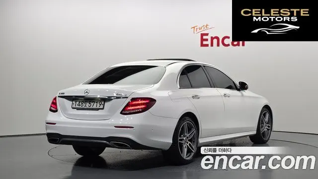 MERCEDES AMG E-Classe W213 E300 4MATIC AMG Line 2020 — photo 2 sur 20
