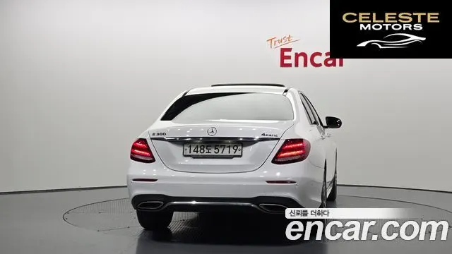 MERCEDES AMG E-Classe W213 E300 4MATIC AMG Line 2020 — photo 4 sur 20