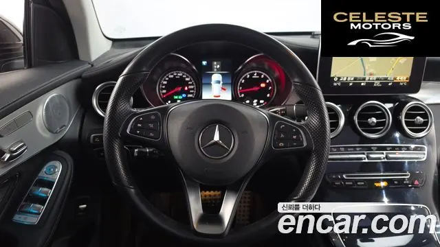 MERCEDES AMG GLC-Classe X253 GLC300 4MATIC AMG Line 2019 — photo 12 sur 20