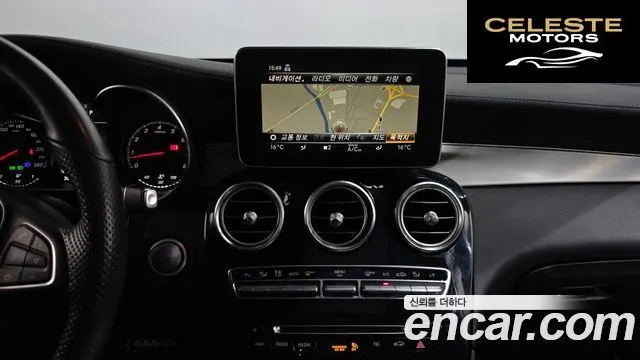 MERCEDES AMG GLC-Classe X253 GLC300 4MATIC AMG Line 2019 — photo 13 sur 20