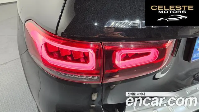 MERCEDES AMG GLB-Classe X247 AMG GLB35 4MATIC 2021 — photo 9 sur 37