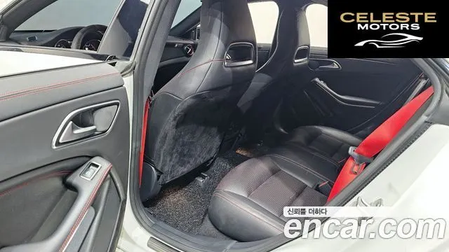MERCEDES AMG CLA-Classe C117 CLA45 AMG 4MATIC 2017 — photo 17 sur 30