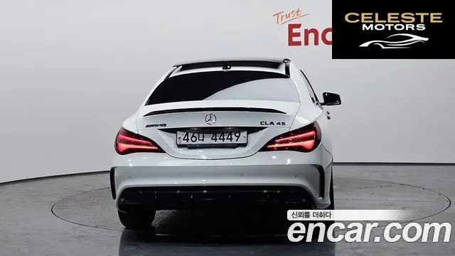 MERCEDES AMG CLA-Classe C117 CLA45 AMG 4MATIC 2017 — photo 4 sur 30